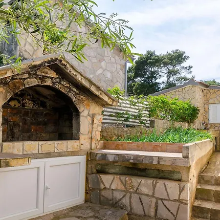 House Kelava 펜션 *