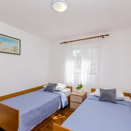 House Kelava Σπίτι διακοπών Basina