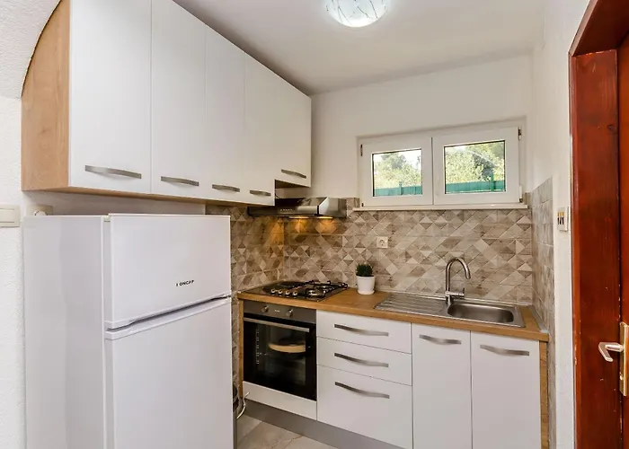 House Kelava Nyaraló Basina